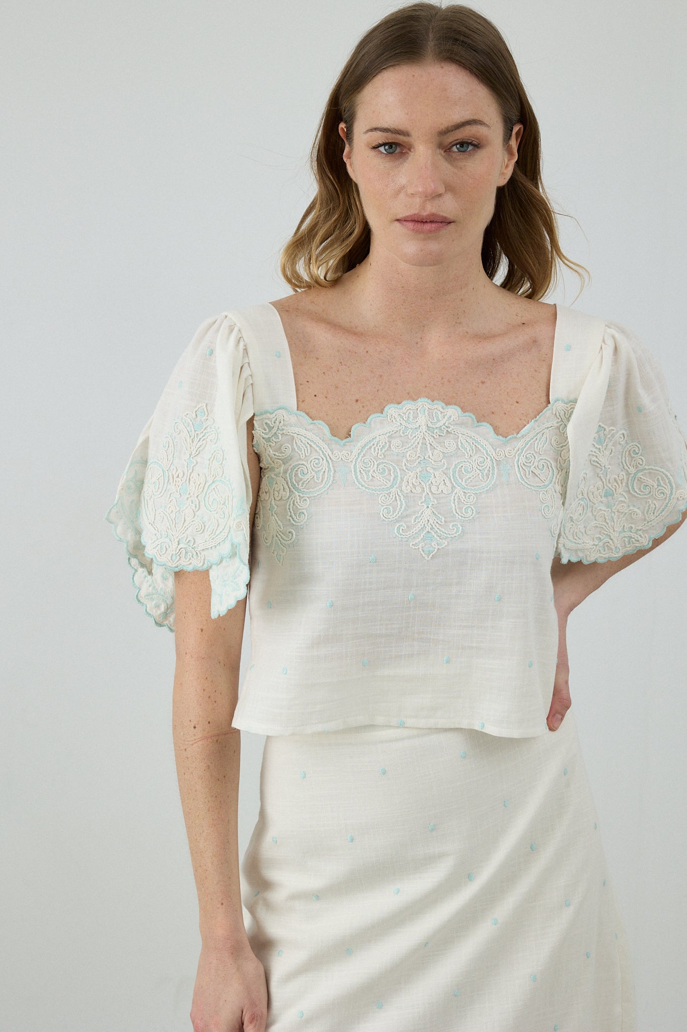 TOP CHLOE