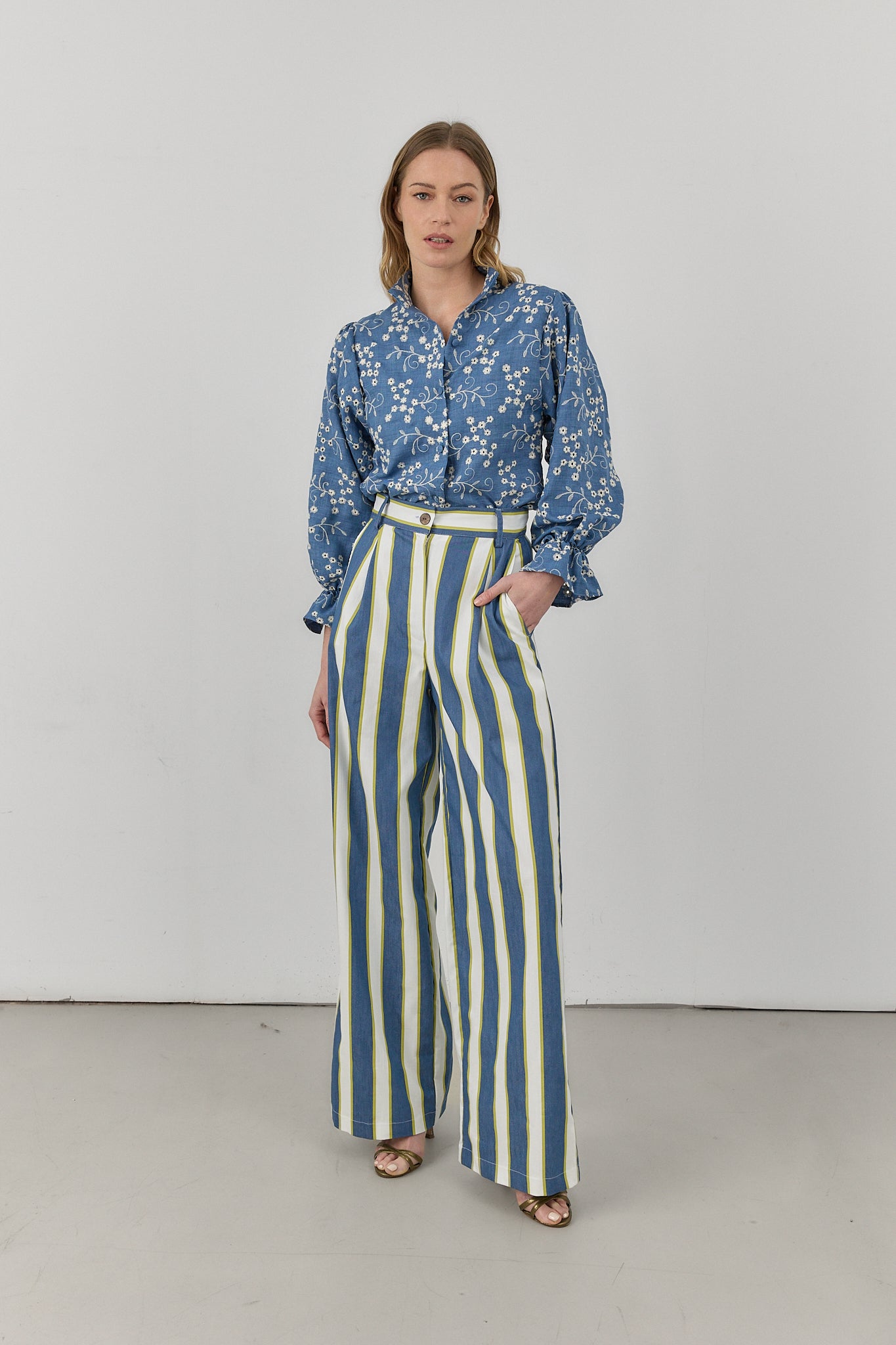 BLUSA AVIÑON AZUL