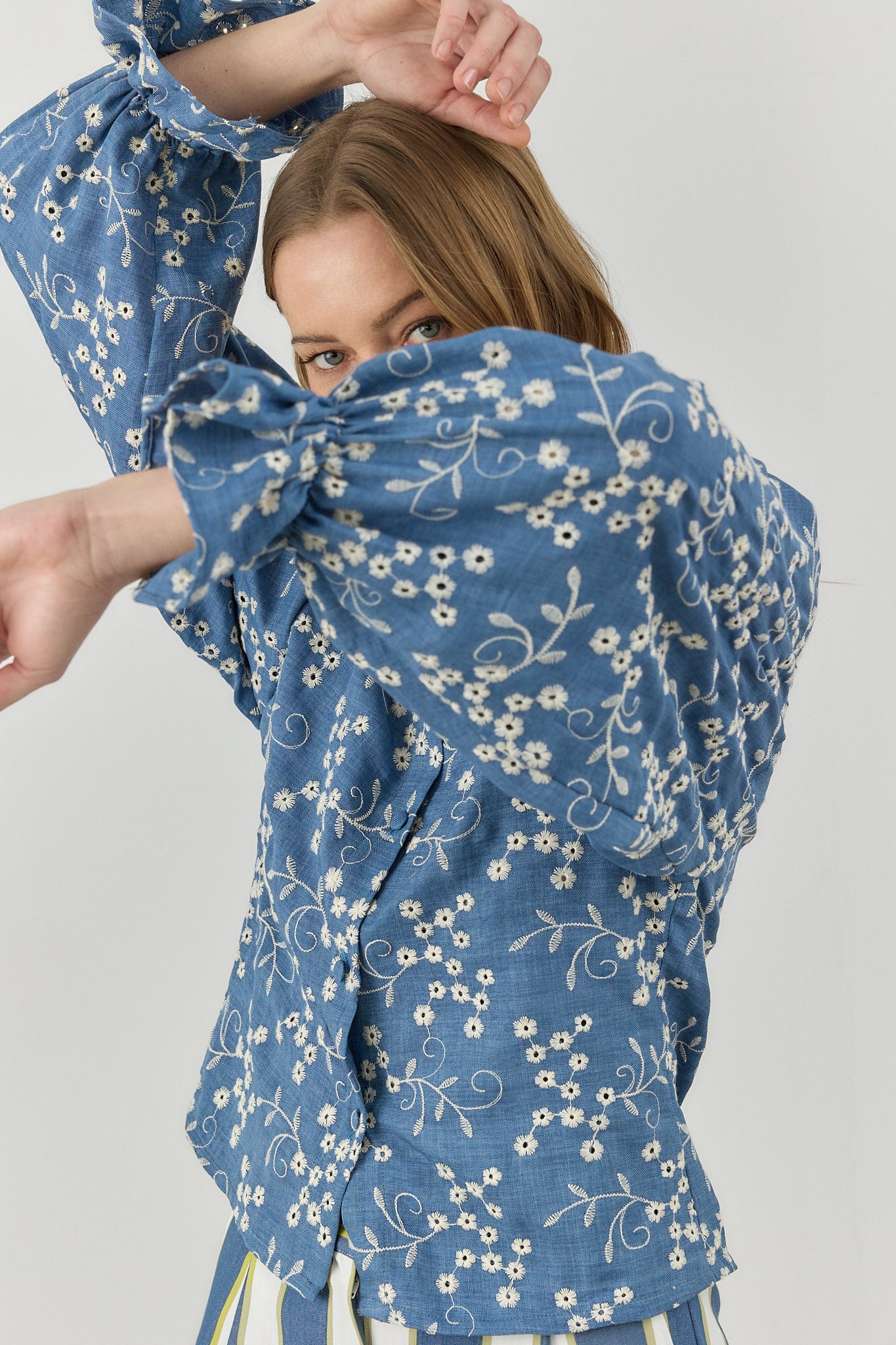 BLUSA AVIÑON AZUL