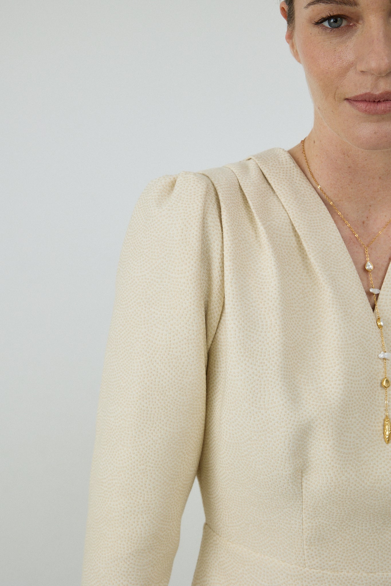 CHAQUETA MILÁN BEIGE
