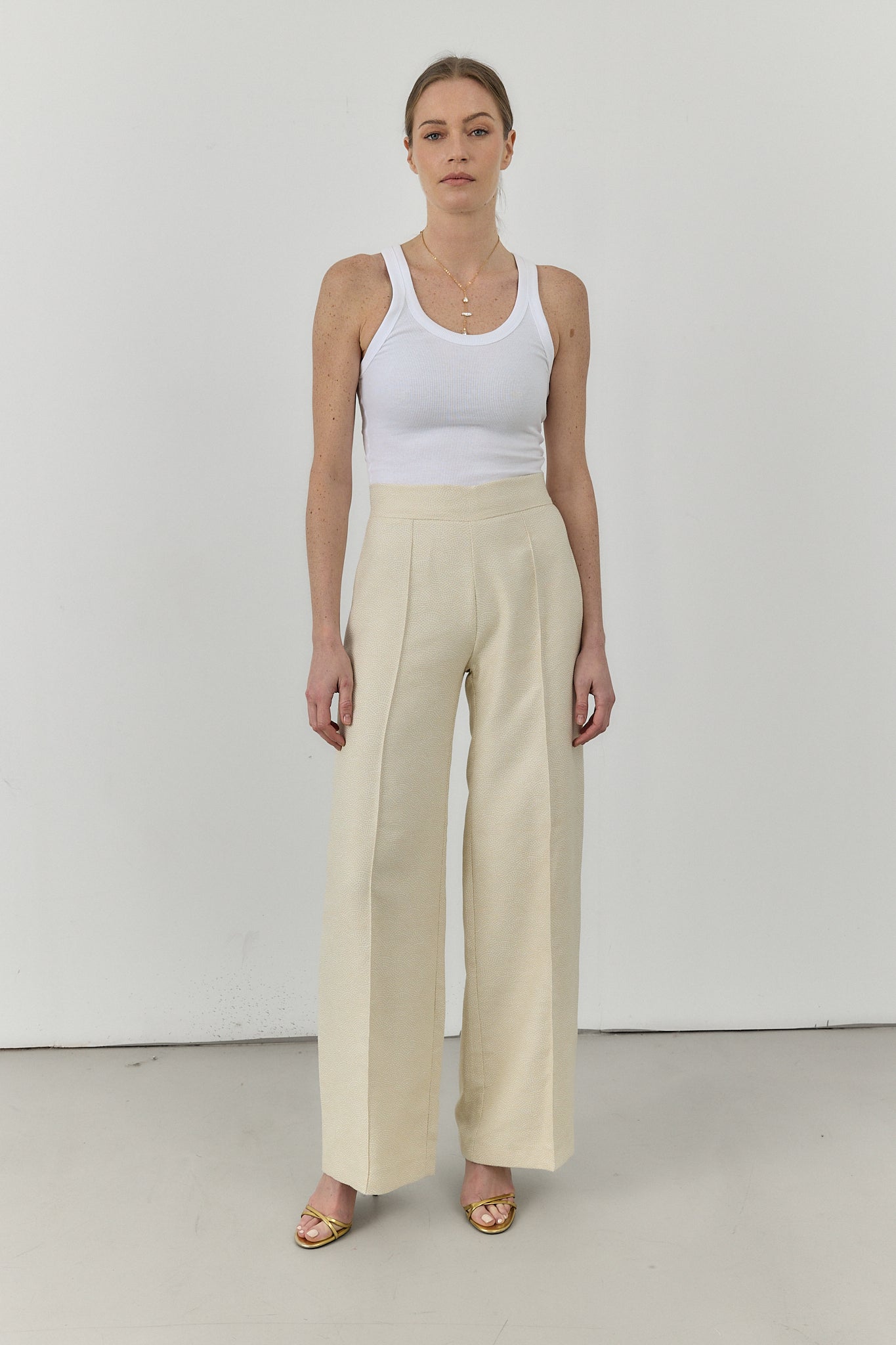 TOTAL LOOK MILÁN BEIGE