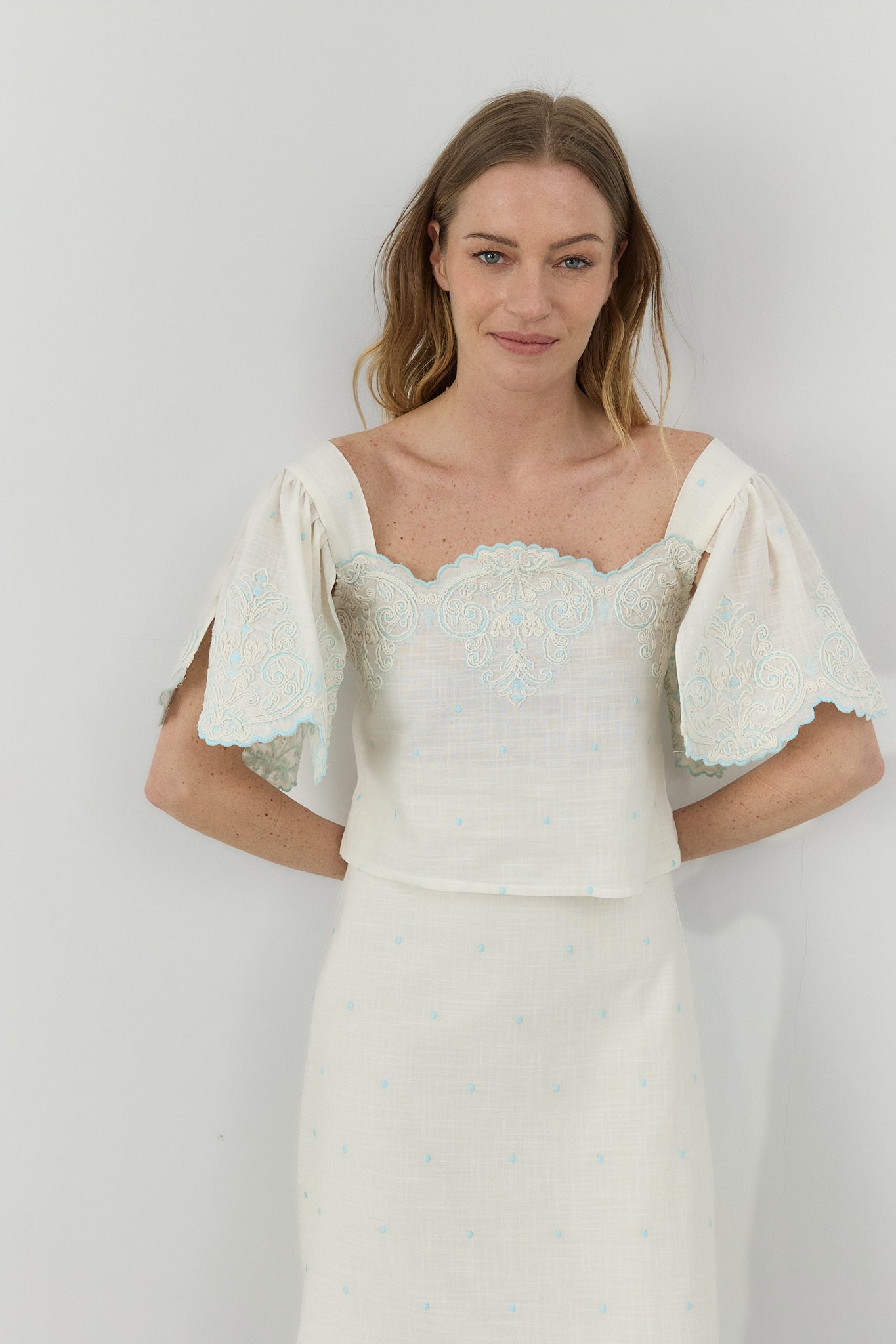 TOP CHLOE